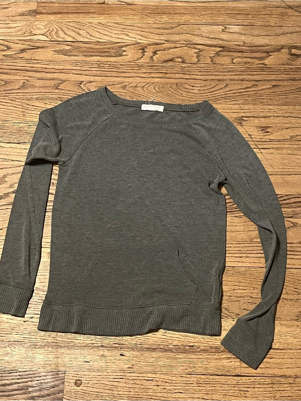Forever 21 Charcoal Gray Crew Neck Pullover